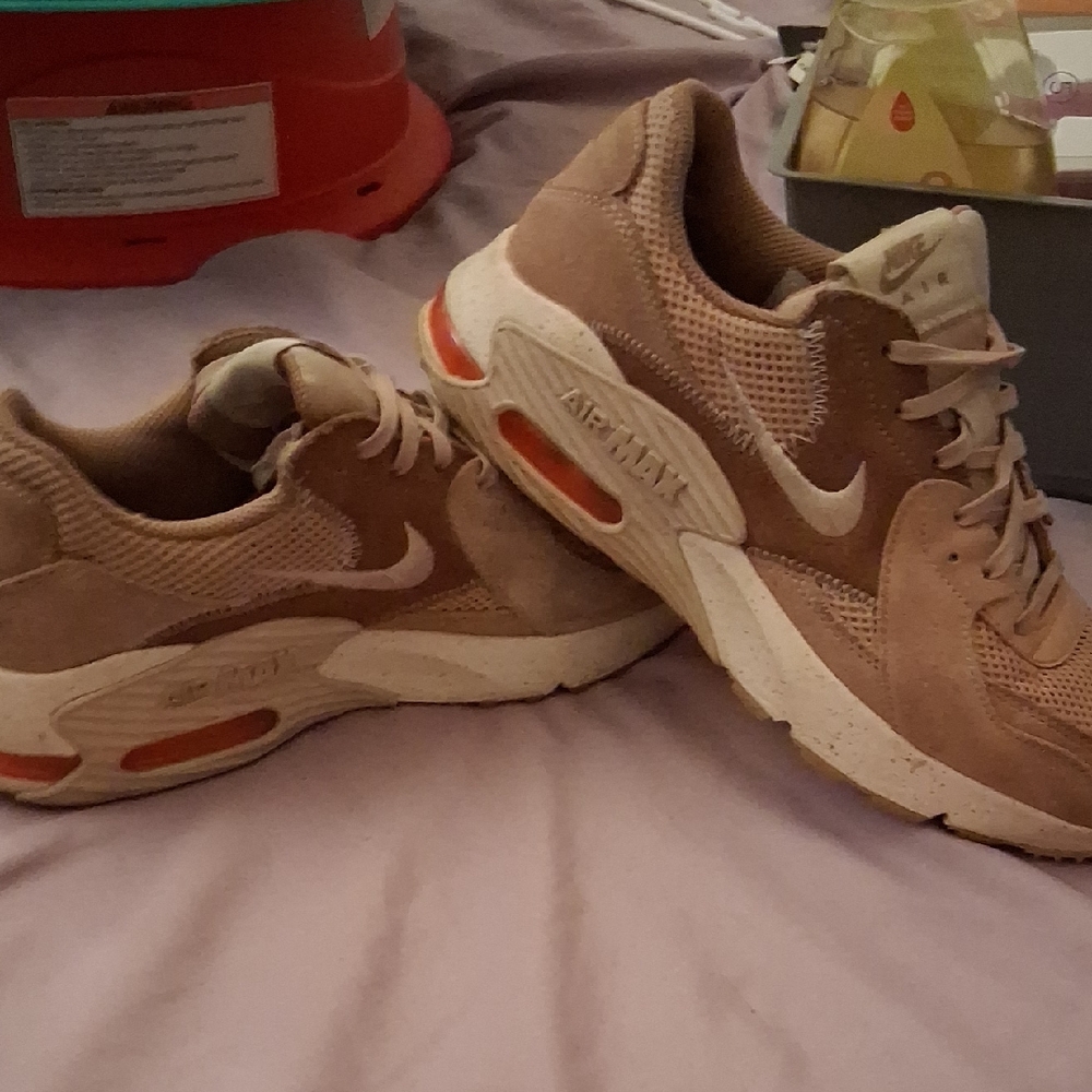 Nike Air Max Sneakers in Brown and Cream More Like A Pinkish Cream Lighty Used